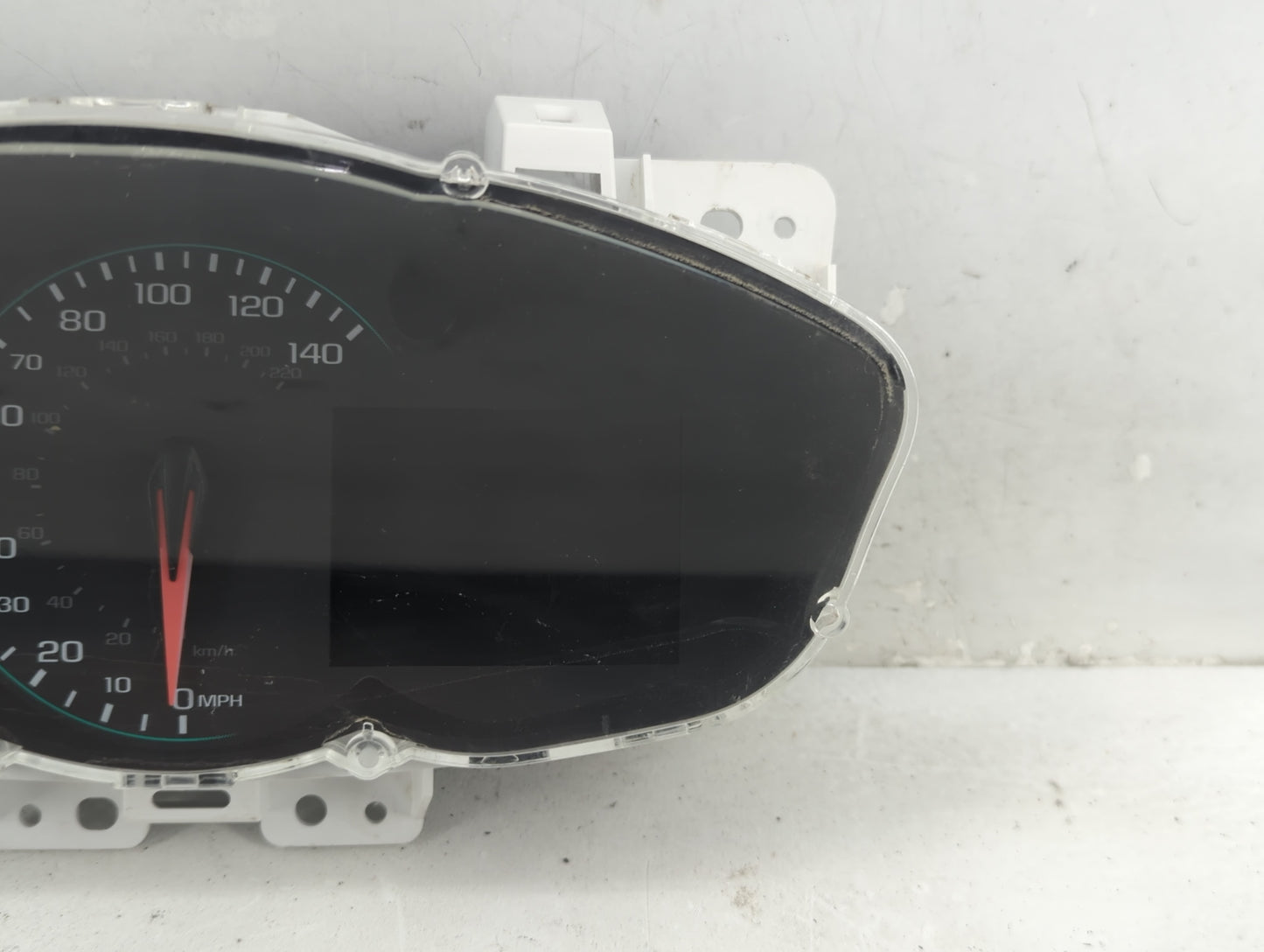 2017-2018 Chevrolet Trax Instrument Cluster Speedometer Gauges P/N:42574330 Fits Fits 2017 2018 OEM Used Auto Parts - Oemuse