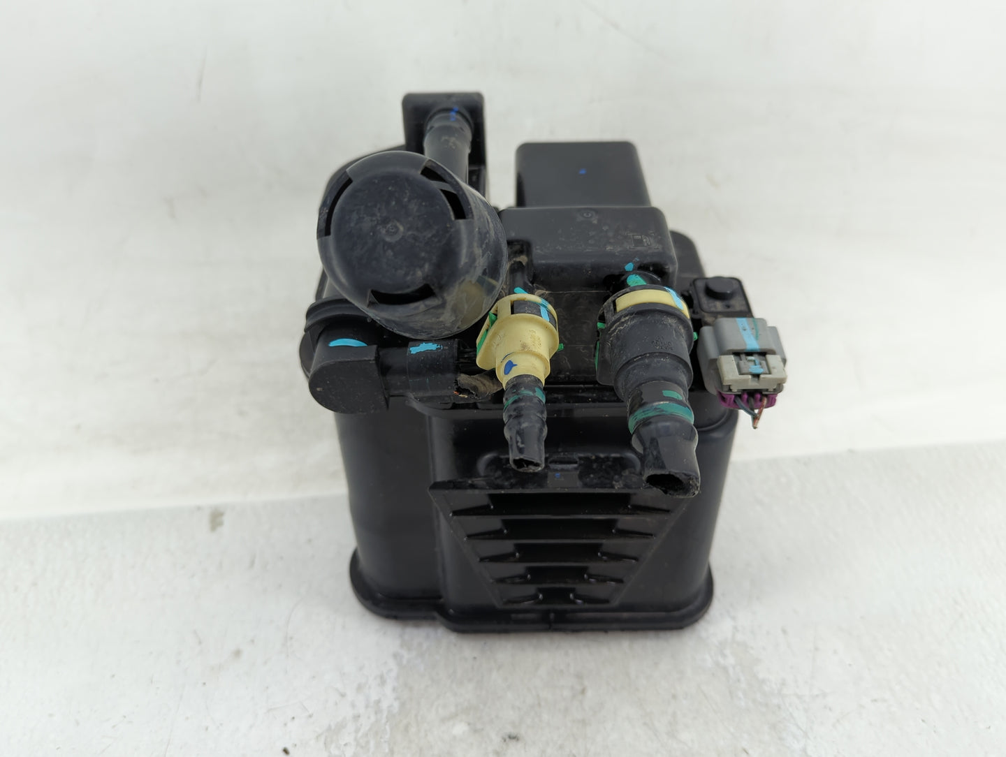 2018 Chevrolet Trax Fuel Vapor Charcoal Canister - Oemusedautoparts1.com