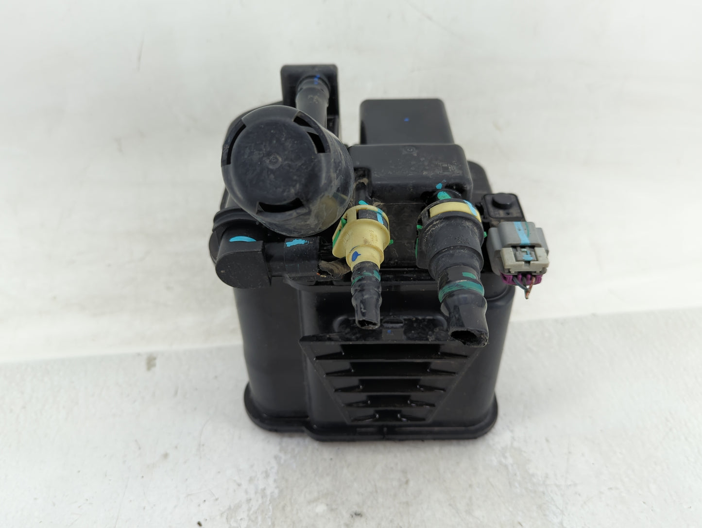 2018 Chevrolet Trax Fuel Vapor Charcoal Canister - Oemusedautoparts1.com