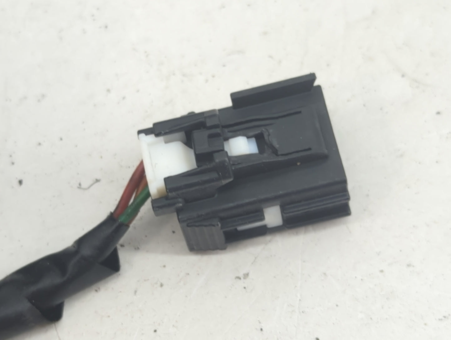 2017-2020 Chevrolet Trax Passenger Side View Mirror - Right Door Mirror OEM Used - Oemusedautoparts1.com