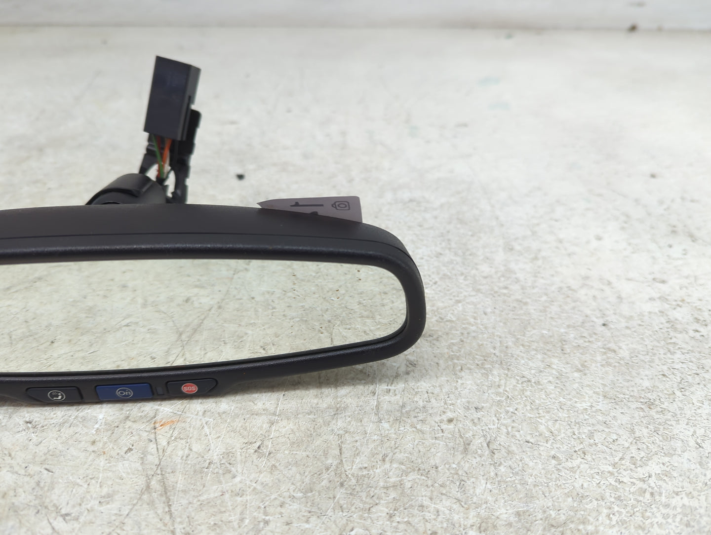 2013-2020 Chevrolet Trax Interior Rear View Mirror Replacement OEM P/N:E11 026639 Fits OEM Used Auto Parts - Oemusedautopart