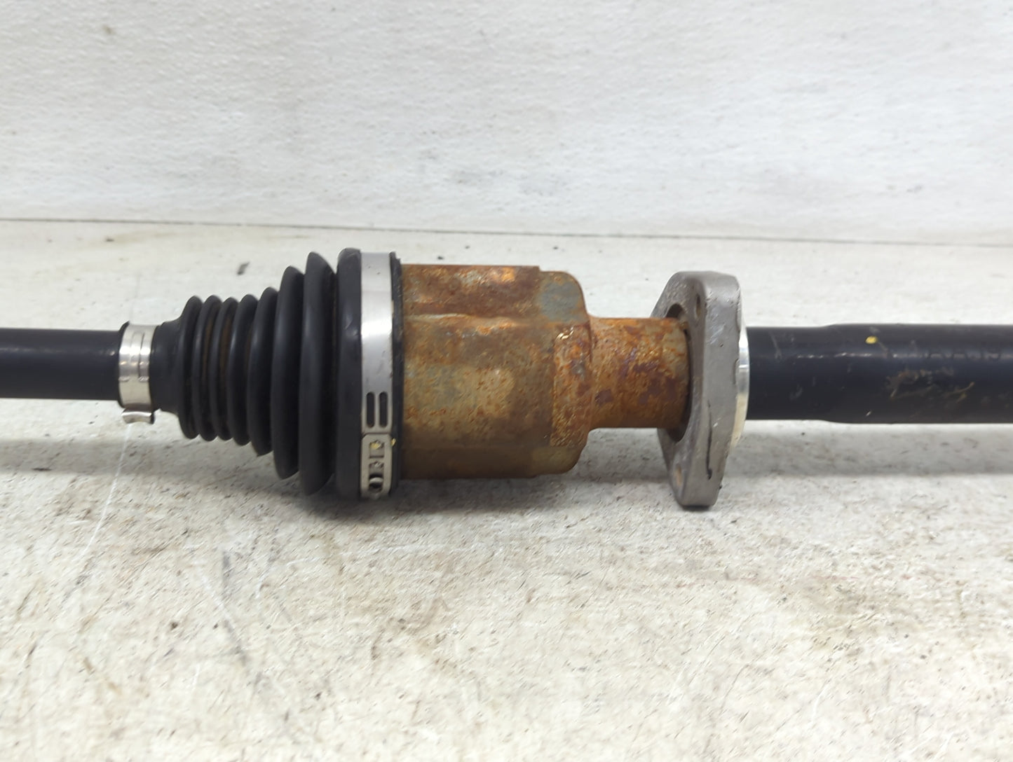 2017-2021 Chevrolet Trax Axle Shaft Front Passenger Cv C/v - Oemusedautoparts1.com