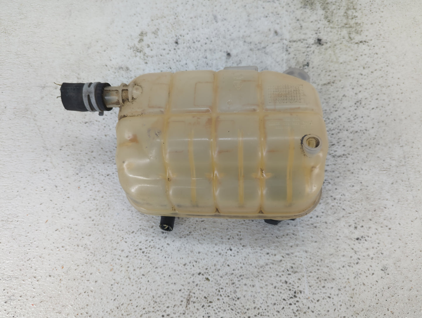 2013-2021 Chevrolet Trax Radiator Coolant Overflow Expansion Tank Bottle 1432500 - Oemusedautoparts1.com