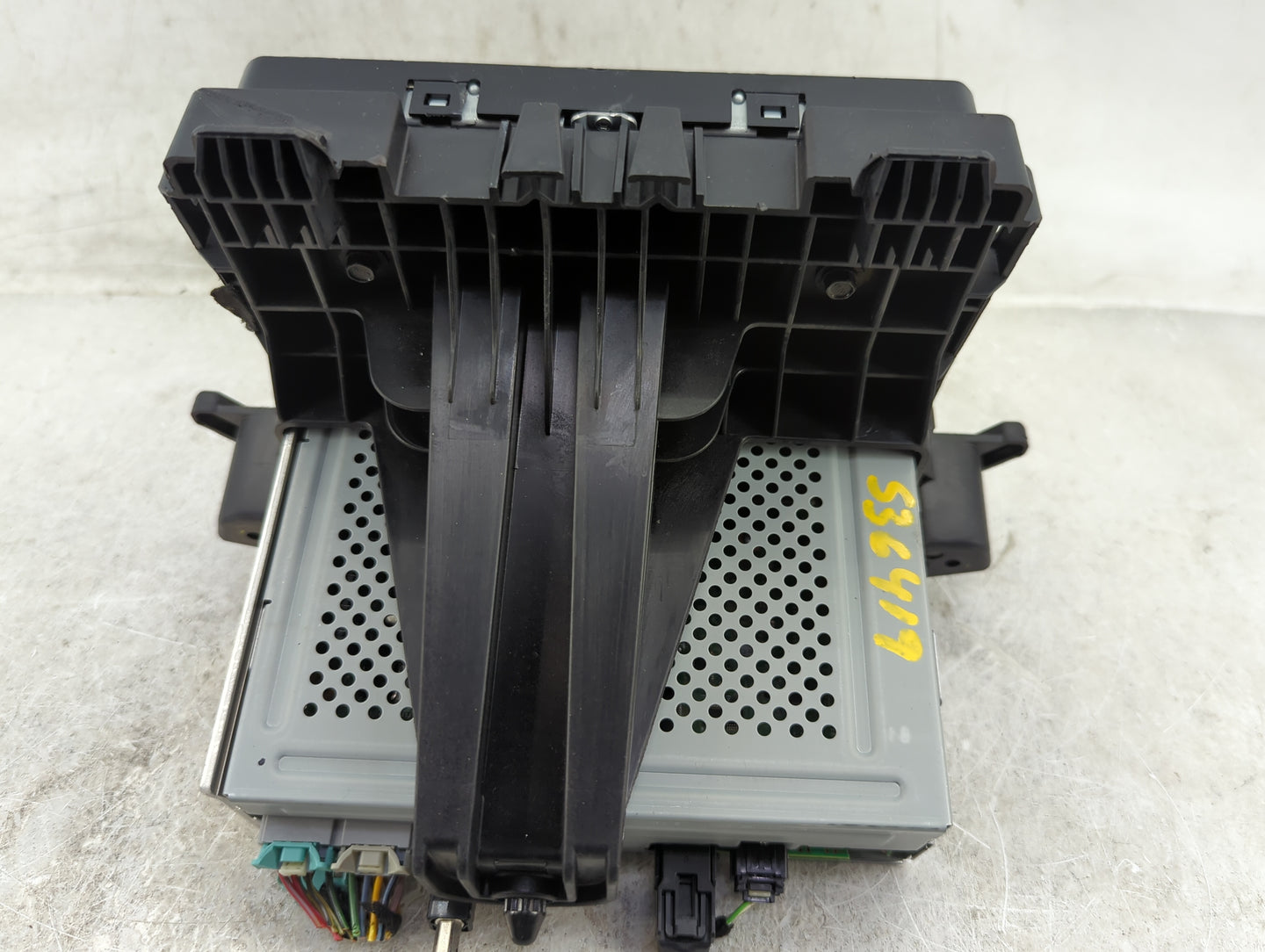 2018-2019 Chevrolet Trax Radio AM FM Cd Player Receiver Replacement P/N:FT0108A 2024B-FT0108A, BABFT0108A Fits Fits 2018 201