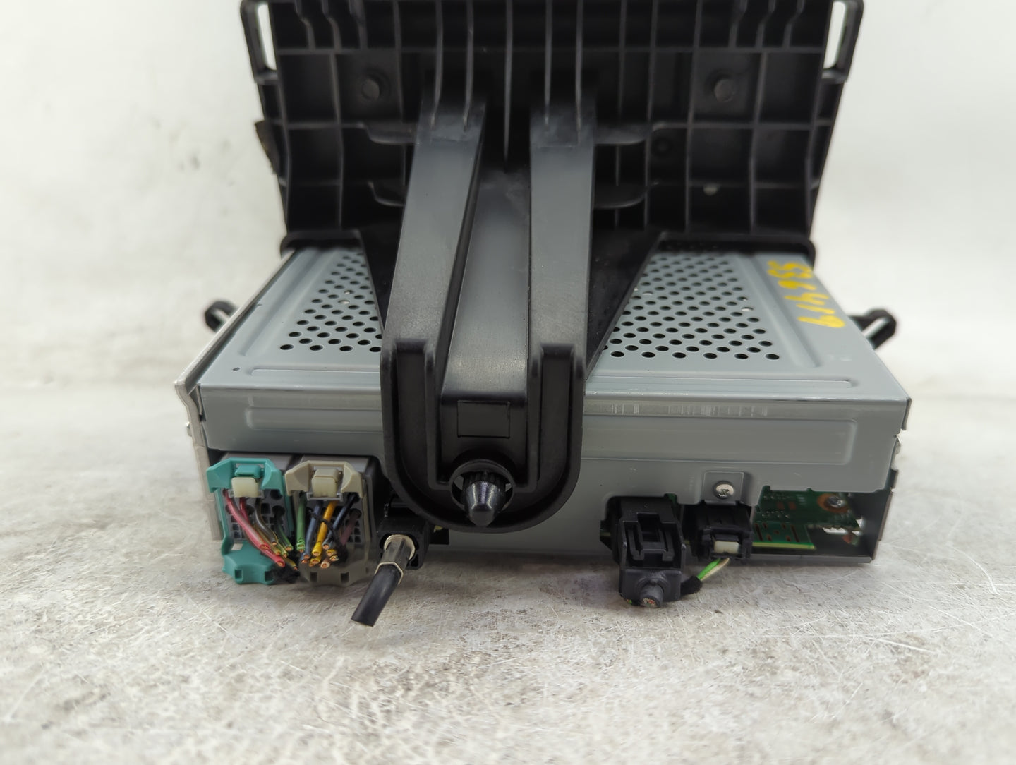 2018-2019 Chevrolet Trax Radio AM FM Cd Player Receiver Replacement P/N:FT0108A 2024B-FT0108A, BABFT0108A Fits Fits 2018 201
