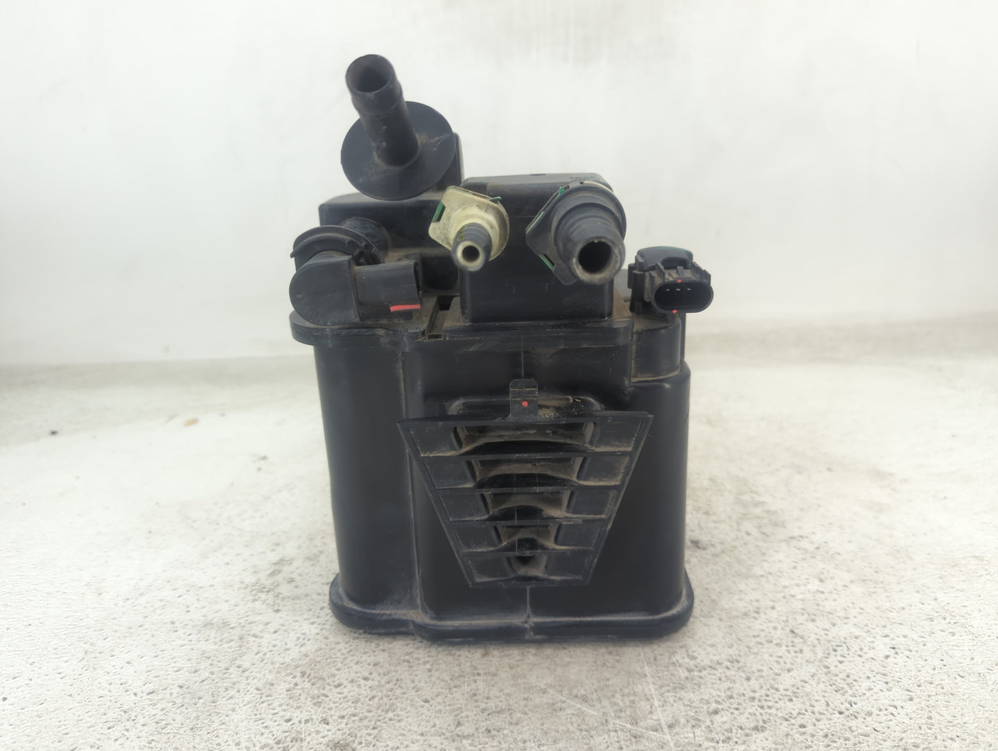 2018 Chevrolet Trax Fuel Vapor Charcoal Canister - Oemusedautoparts1.com
