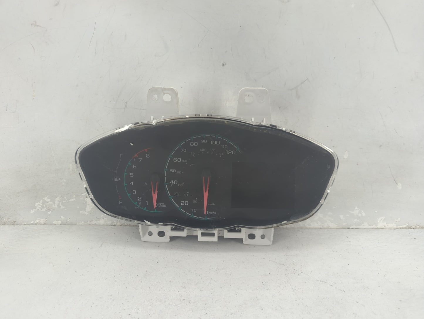 2017-2018 Chevrolet Trax Instrument Cluster Speedometer Gauges P/N:42680526 711050000000X, 688437714 Fits Fits 2017 2018 OEM