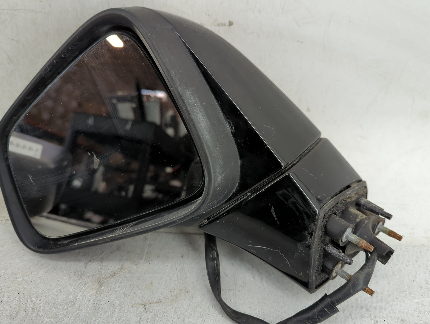 2017-2020 Chevrolet Trax Driver Side View Mirror - Left Door Mirror OEM Used - Oemusedautoparts1.com
