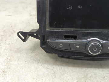 2017-2020 Chevrolet Trax Radio AM FM Cd Player Receiver Replacement P/N:84371467 7310500000000X Fits Fits 2017 2018 2019 2020 OEM Used Auto Parts