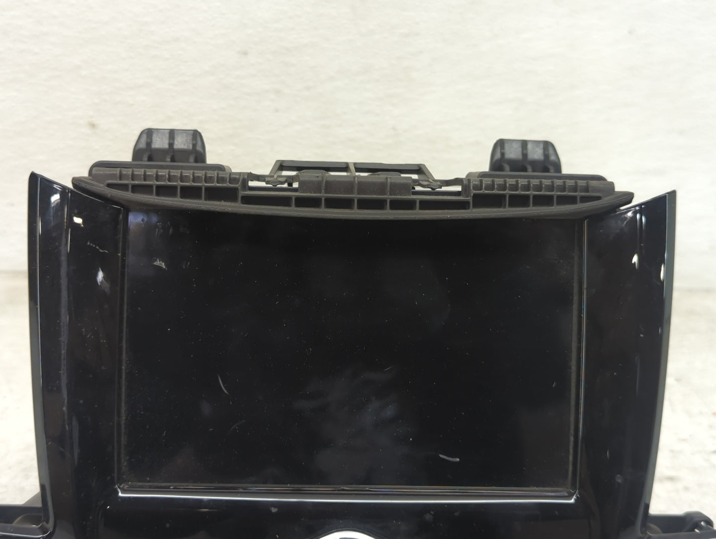 2017-2020 Chevrolet Trax Radio AM FM Cd Player Receiver Replacement P/N:84371467 A1173182PB014381 Fits Fits 2017 2018 2019 2
