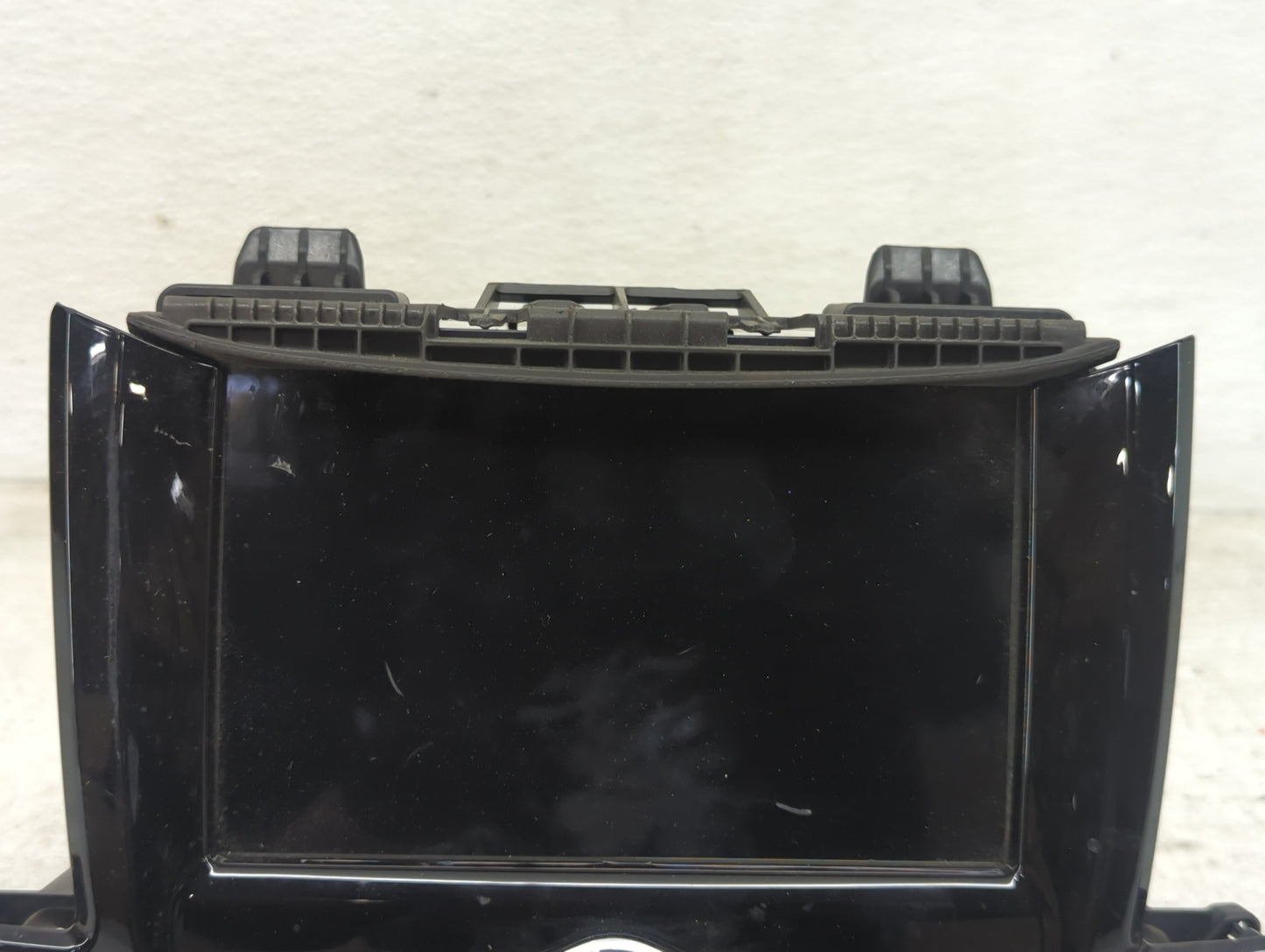 2017-2020 Chevrolet Trax Radio AM FM Cd Player Receiver Replacement P/N:84371467 A1173182PB014381 Fits Fits 2017 2018 2019 2