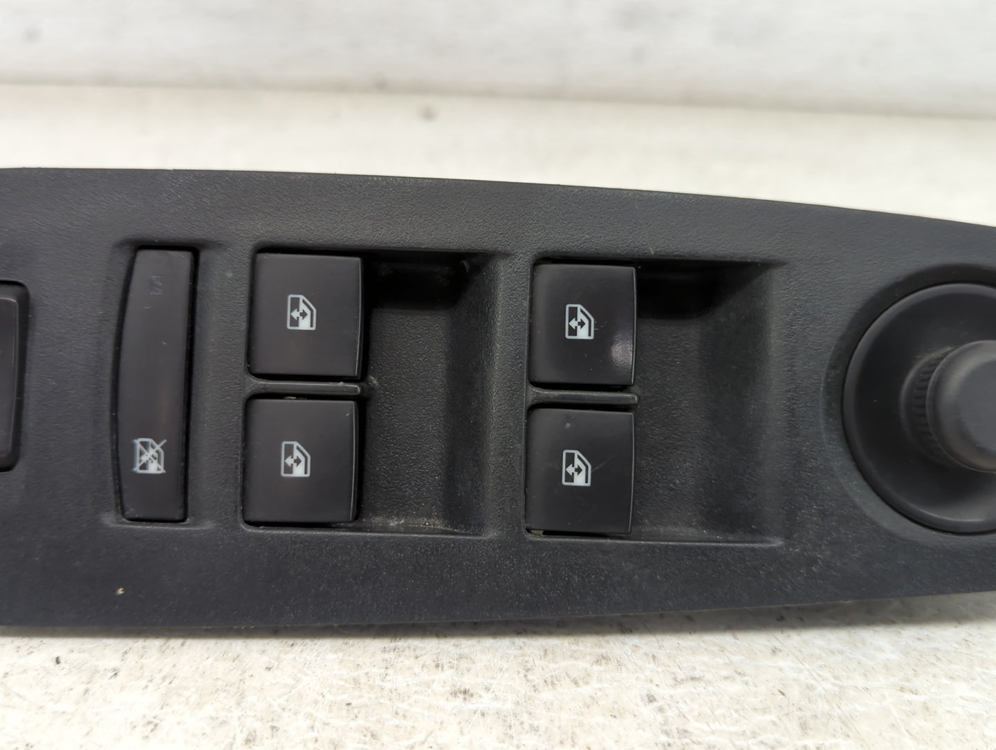 2017-2021 Chevrolet Trax Master Power Window Switch Replacement Driver Side Left P/N:22915128 Fits Fits 2017 2018 2019 2020 