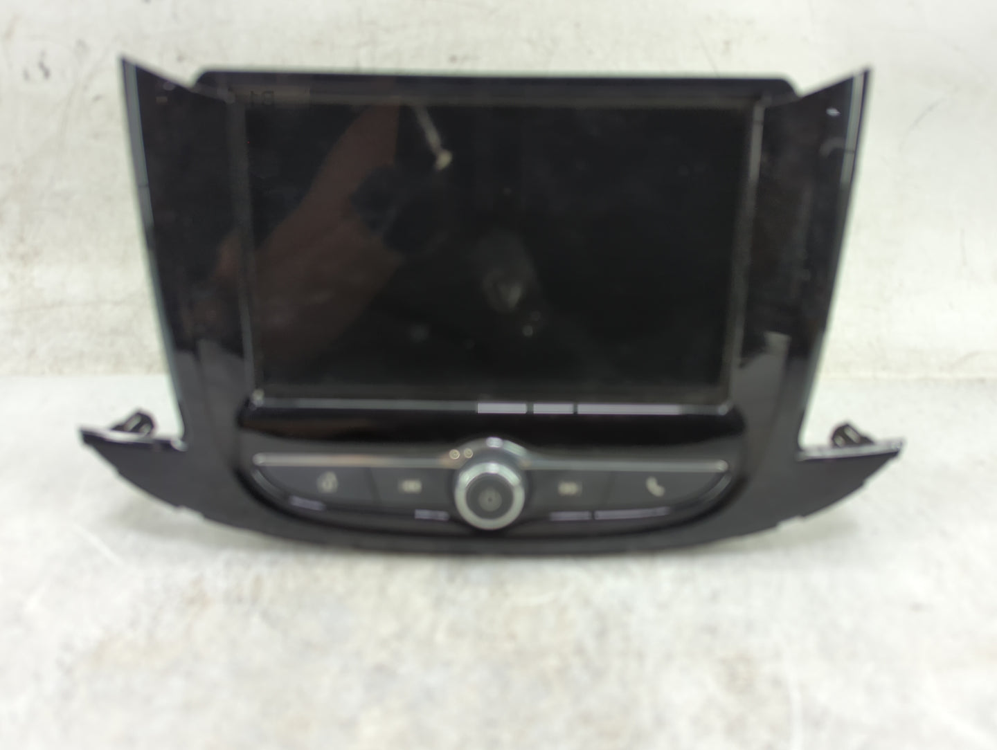 2018-2019 Chevrolet Trax Radio AM FM Cd Player Receiver Replacement P/N:84610605 13900D-8091A1D1 Fits Fits 2018 2019 OEM Use
