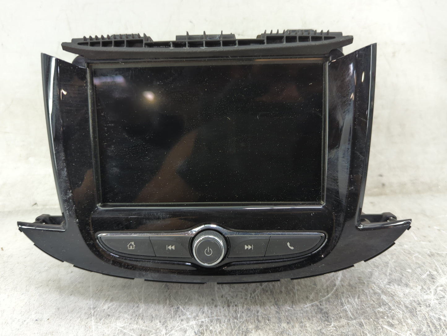 2018-2019 Chevrolet Trax Radio AM FM Cd Player Receiver Replacement P/N:84371468 812425551, A1172422P8092241 Fits Fits 2018 