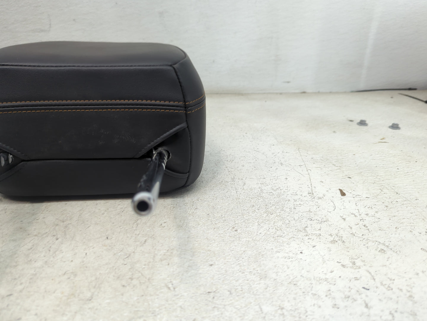 2015-2021 Chevrolet Trax Headrest Head Rest Front Driver Passenger Seat Fits Fits 2015 2016 2017 2018 2019 2020 2021 OEM Use