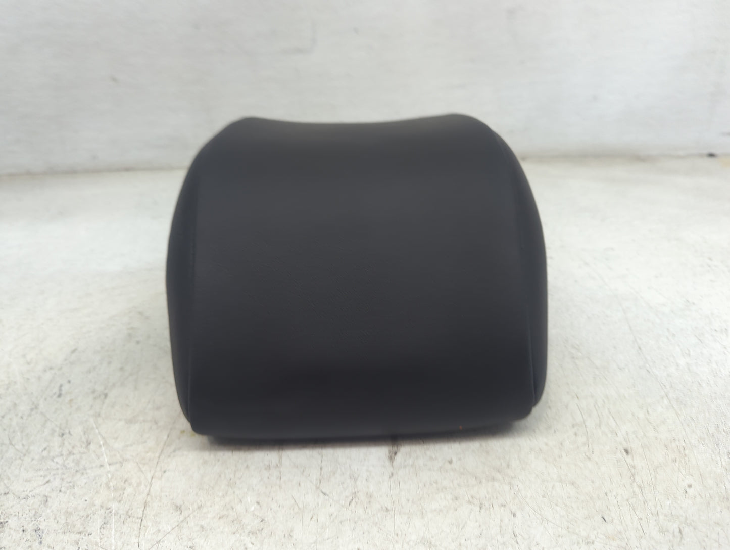 2018 Chevrolet Trax Headrest Head Rest Front Driver Seat Black - Oemusedautoparts1.com