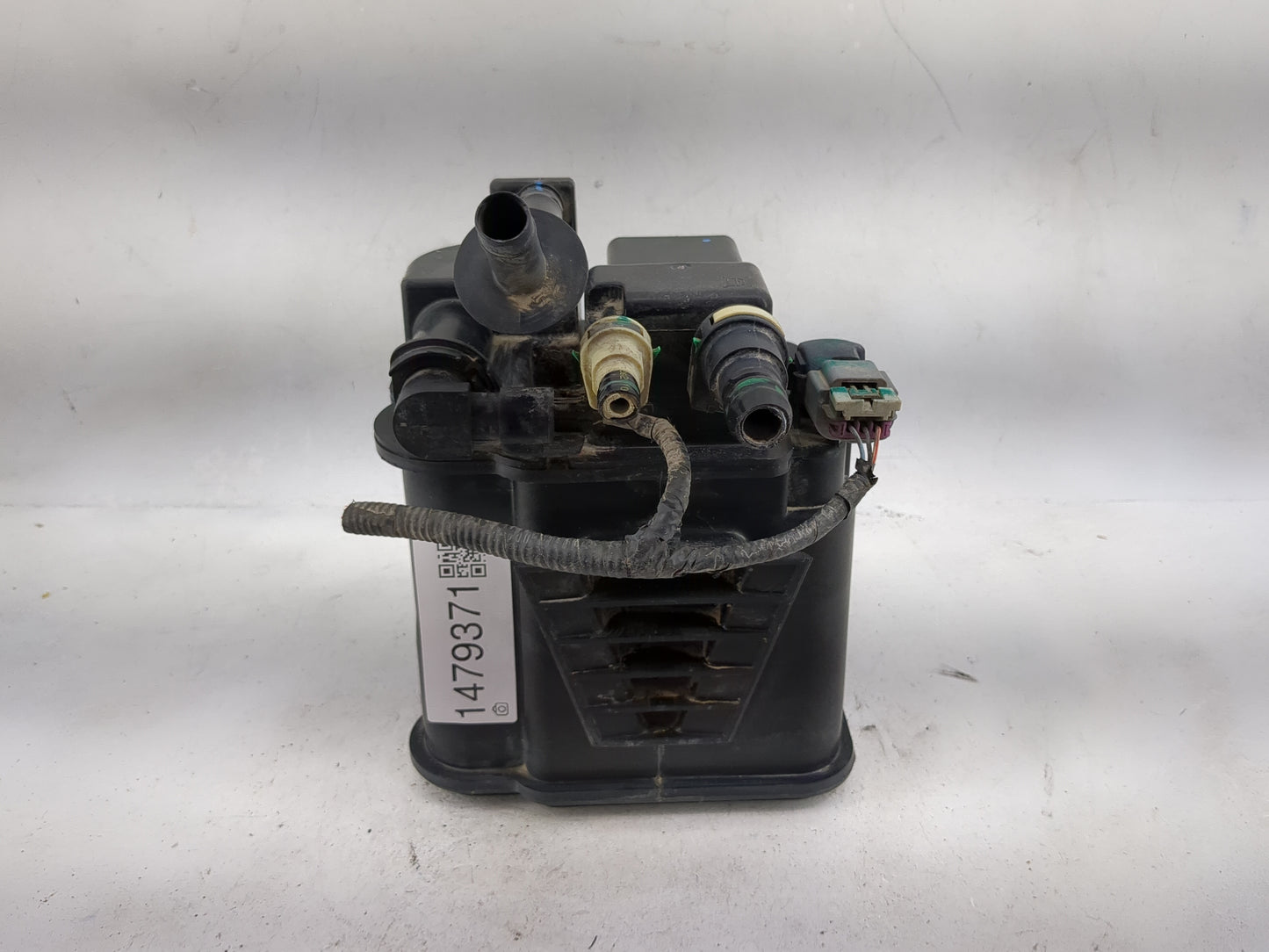 2018 Chevrolet Trax Fuel Vapor Charcoal Canister 1479371 - Oemusedautoparts1.com