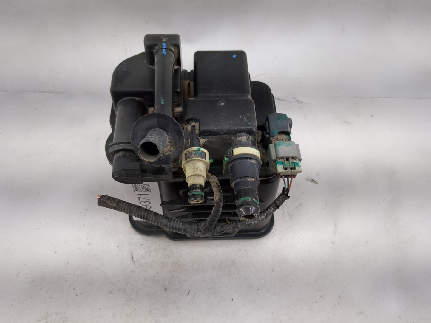 2018 Chevrolet Trax Fuel Vapor Charcoal Canister 1479371 - Oemusedautoparts1.com