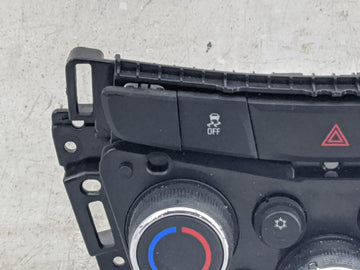 2017-2021 Chevrolet Trax Climate Control Module Temperature AC/Heater Replacement P/N:42521436 3239800000000X Fits OEM Used Auto Parts