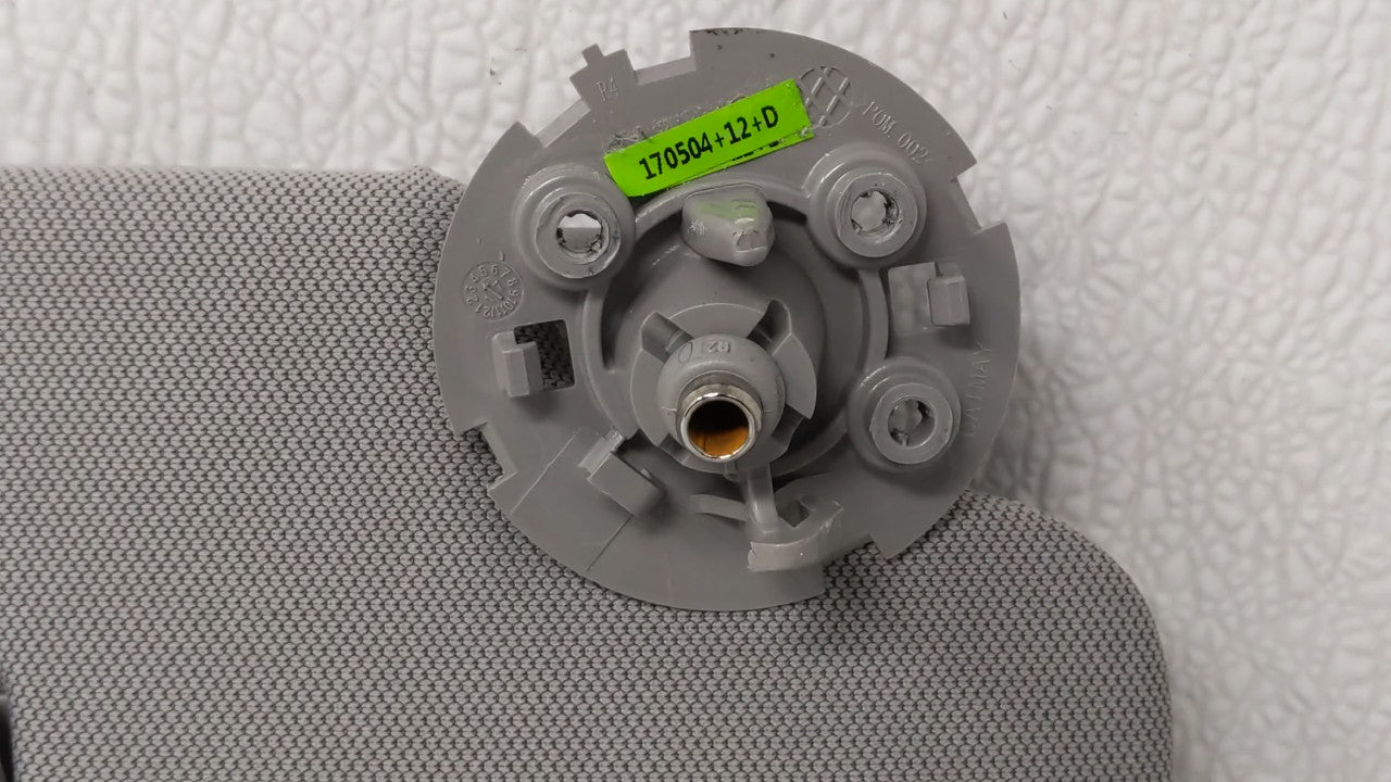 2017-2018 Chevrolet Trax Sun Visor Shade Replacement Passenger Right Mirror Fits Fits 2017 2018 OEM Used Auto Parts - Oemuse