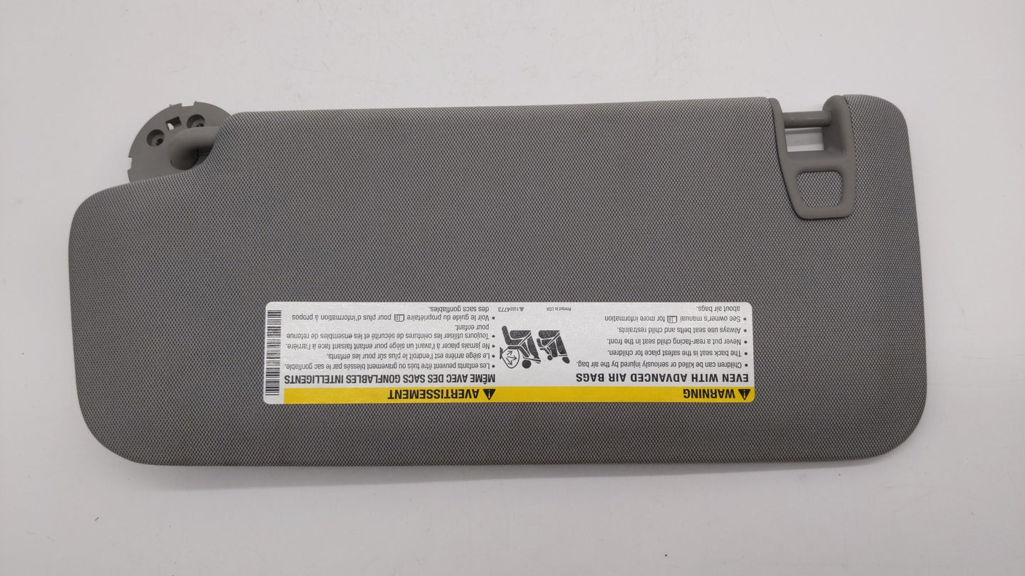 2017-2018 Chevrolet Trax Sun Visor Shade Replacement Passenger Right Mirror Fits Fits 2017 2018 OEM Used Auto Parts - Oemuse