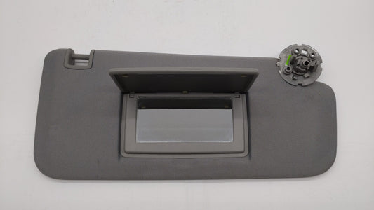 2017-2018 Chevrolet Trax Sun Visor Shade Replacement Passenger Right Mirror Fits Fits 2017 2018 OEM Used Auto Parts - Oemuse