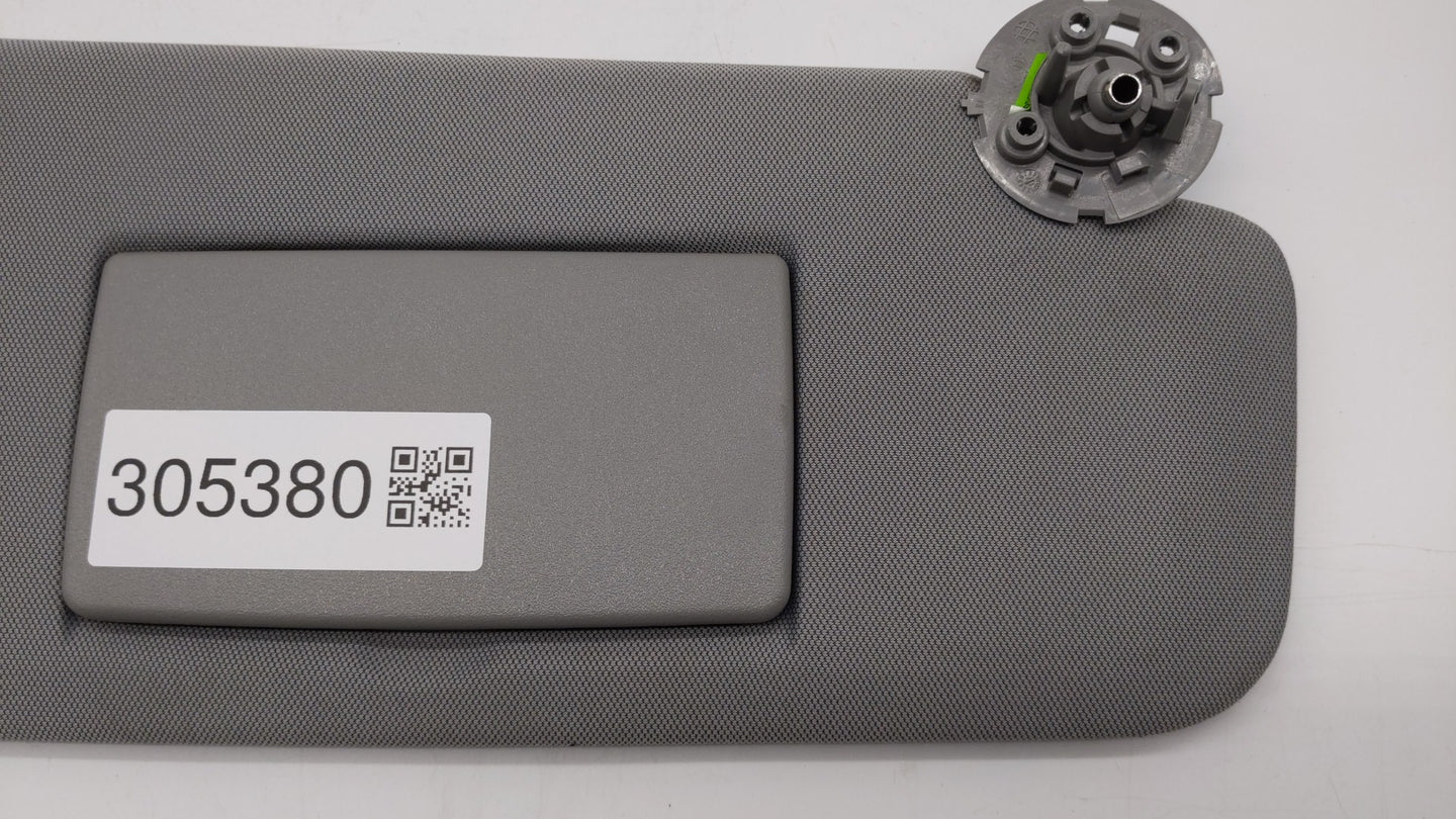 2017-2018 Chevrolet Trax Sun Visor Shade Replacement Passenger Right Mirror Fits Fits 2017 2018 OEM Used Auto Parts - Oemuse