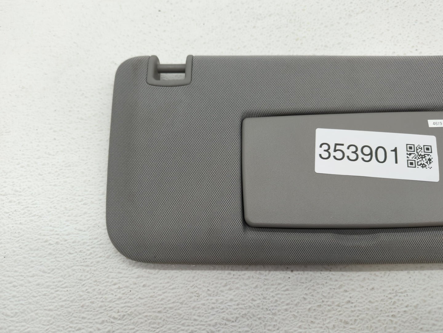 2017-2018 Chevrolet Trax Sun Visor Shade Replacement Passenger Right Mirror Fits Fits 2017 2018 OEM Used Auto Parts - Oemuse