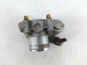 2013-2018 Chevrolet Trax Throttle Body P/N:55581662 12644239AA, 55565489 Fits Fits 2011 2012 2013 2014 2015 2016 2017 2018 2019 OEM Used Auto Parts