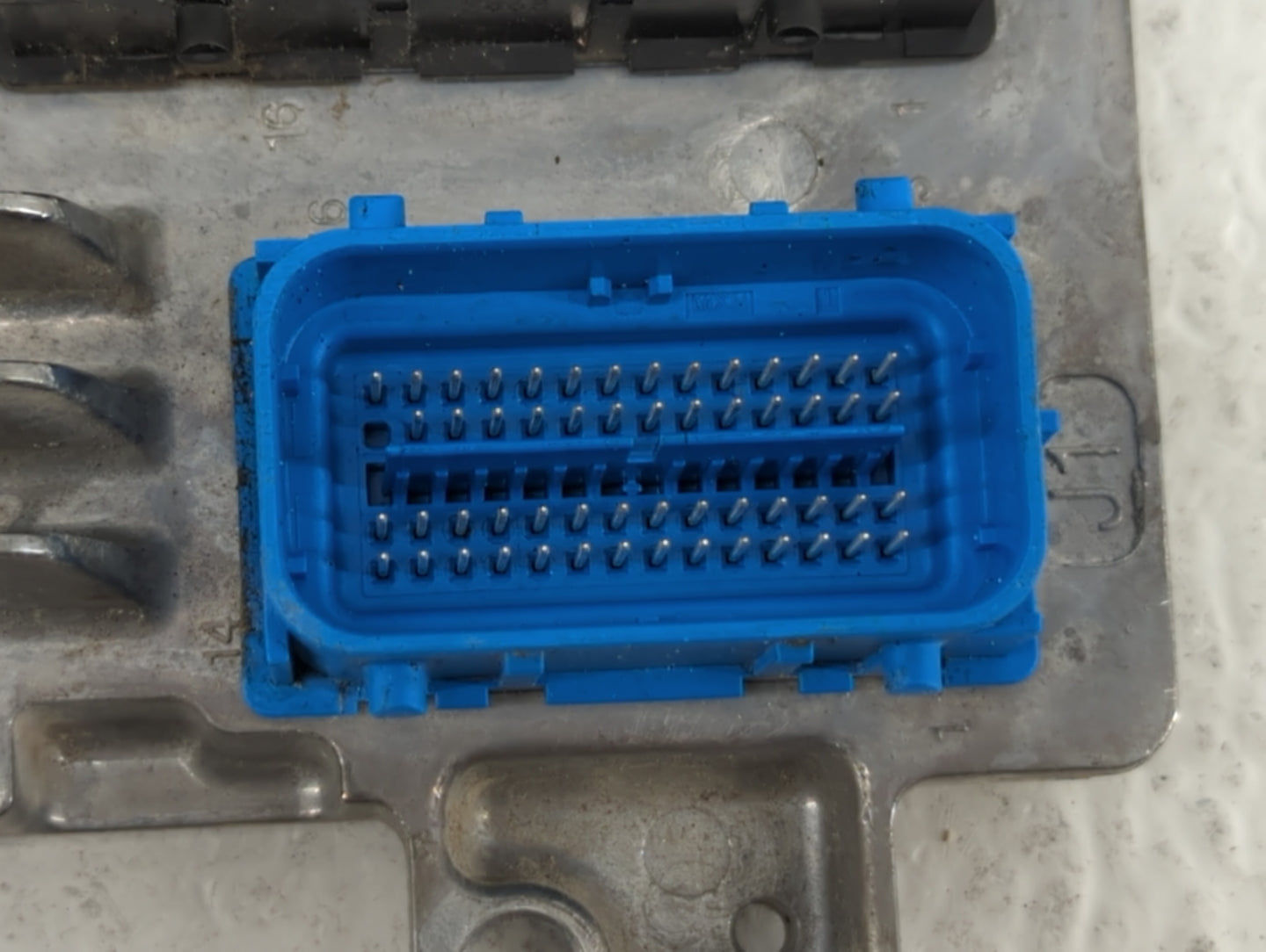2017-2018 Chevrolet Trax PCM Engine Control Computer ECU ECM PCU OEM P/N:12692201 12679097, 12685776 Fits Fits 2017 2018 201