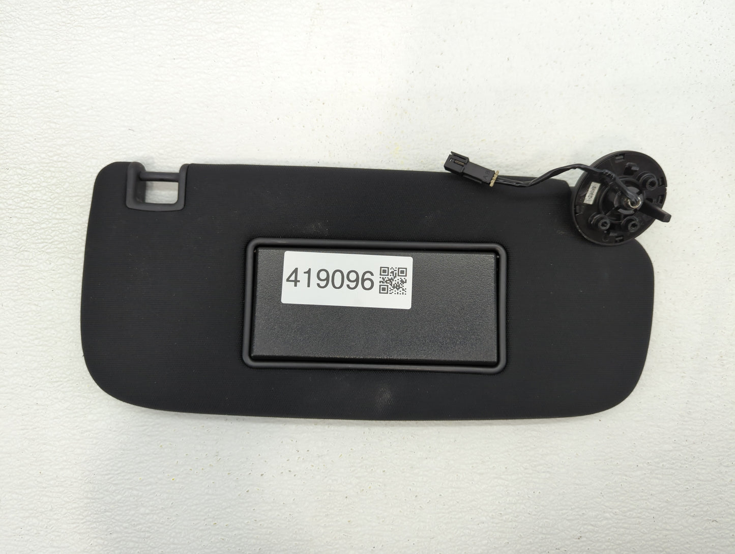 2017-2021 Chevrolet Trax Sun Visor Shade Replacement Passenger Right Mirror Fits Fits 2017 2018 2019 2020 2021 OEM Used Auto