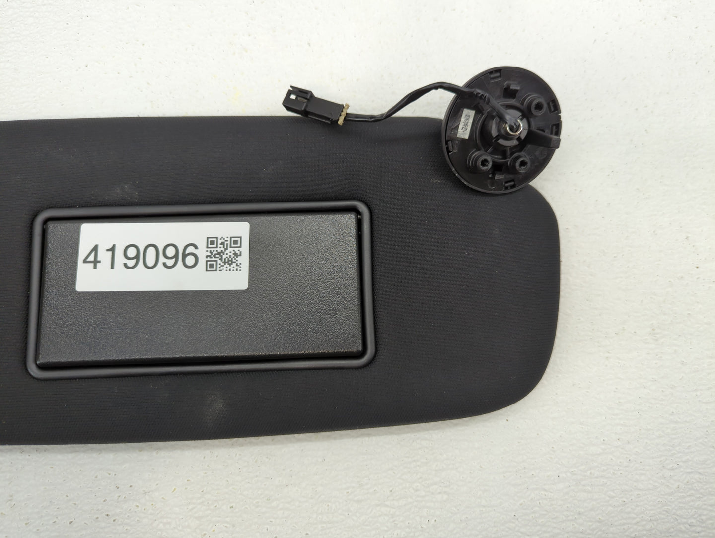 2017-2021 Chevrolet Trax Sun Visor Shade Replacement Passenger Right Mirror Fits Fits 2017 2018 2019 2020 2021 OEM Used Auto