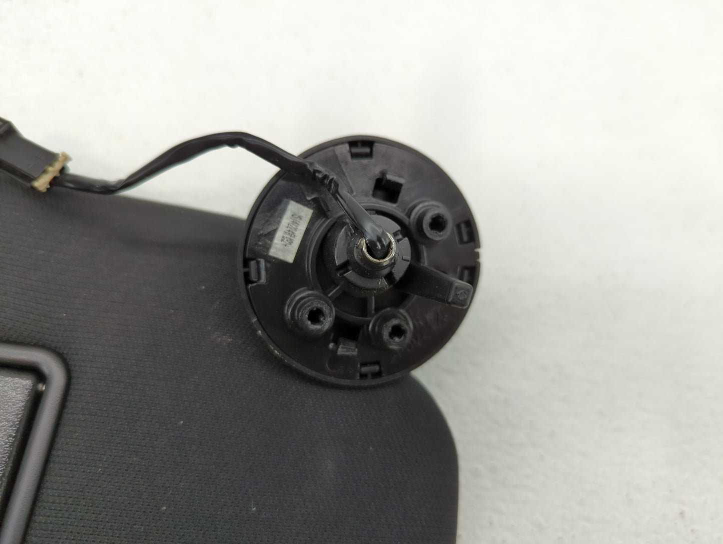 2017-2021 Chevrolet Trax Sun Visor Shade Replacement Passenger Right Mirror Fits Fits 2017 2018 2019 2020 2021 OEM Used Auto