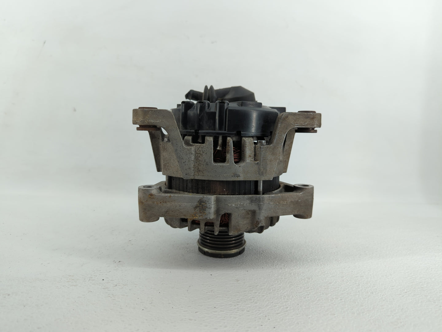 2013-2021 Chevrolet Trax Alternator Replacement Generator Charging Assembly Engine OEM P/N:13577154 13597226 Fits OEM Used A