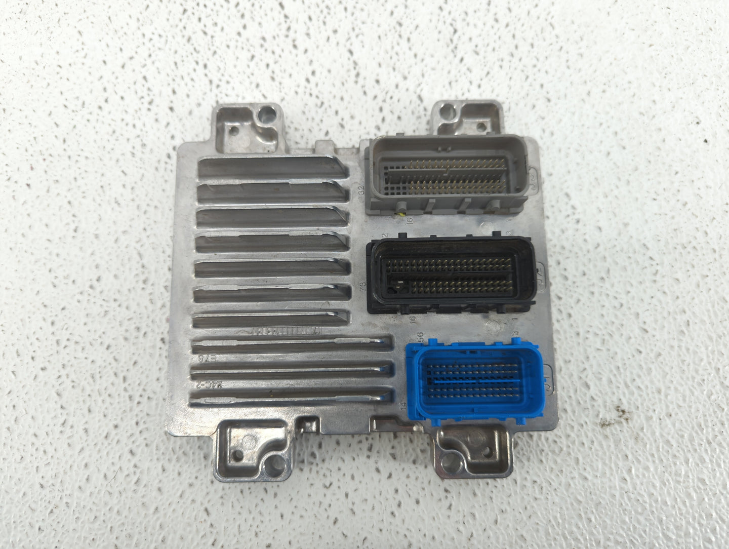 2017-2021 Chevrolet Trax PCM Engine Control Computer ECU ECM PCU OEM P/N:12668986 12677671 Fits Fits 2017 2018 2019 2020 202