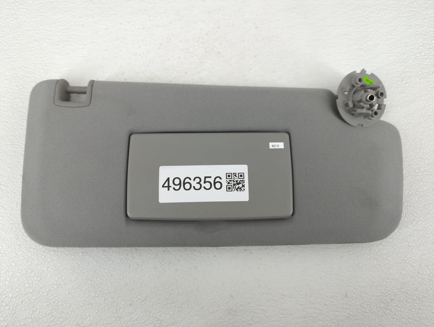 2017-2021 Chevrolet Trax Sun Visor Shade Replacement Passenger Right Mirror Fits Fits 2017 2018 2019 2020 2021 OEM Used Auto