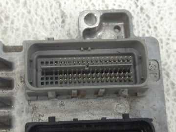2017-2021 Chevrolet Trax PCM Engine Control Computer ECU ECM PCU OEM P/N:12668986 12685776 Fits Fits 2017 2018 2019 2020 2021 OEM Used Auto Parts