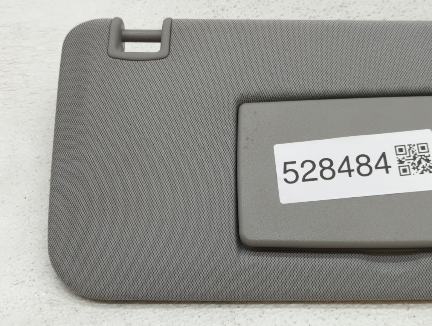 2017-2021 Chevrolet Trax Sun Visor Shade Replacement Passenger Right Mirror Fits Fits 2017 2018 2019 2020 2021 OEM Used Auto