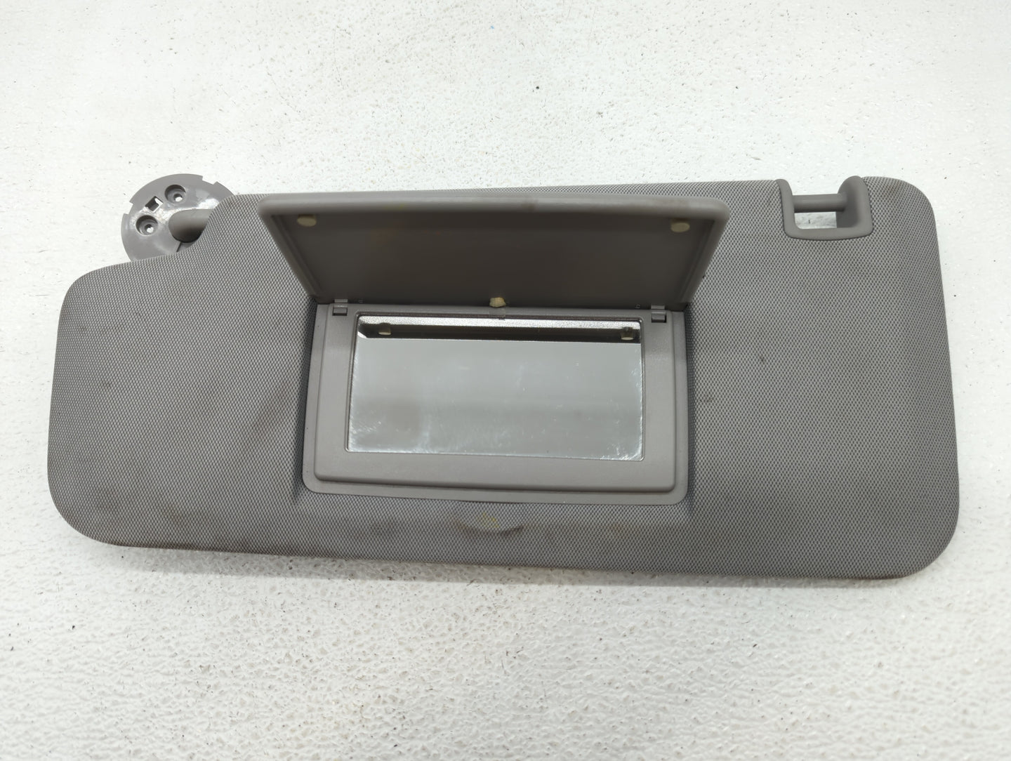 2017-2021 Chevrolet Trax Sun Visor Shade Replacement Driver Left Mirror Fits Fits 2017 2018 2019 2020 2021 OEM Used Auto Par