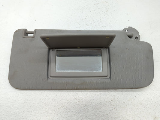 2017-2021 Chevrolet Trax Sun Visor Shade Replacement Passenger Right Mirror Fits Fits 2017 2018 2019 2020 2021 OEM Used Auto