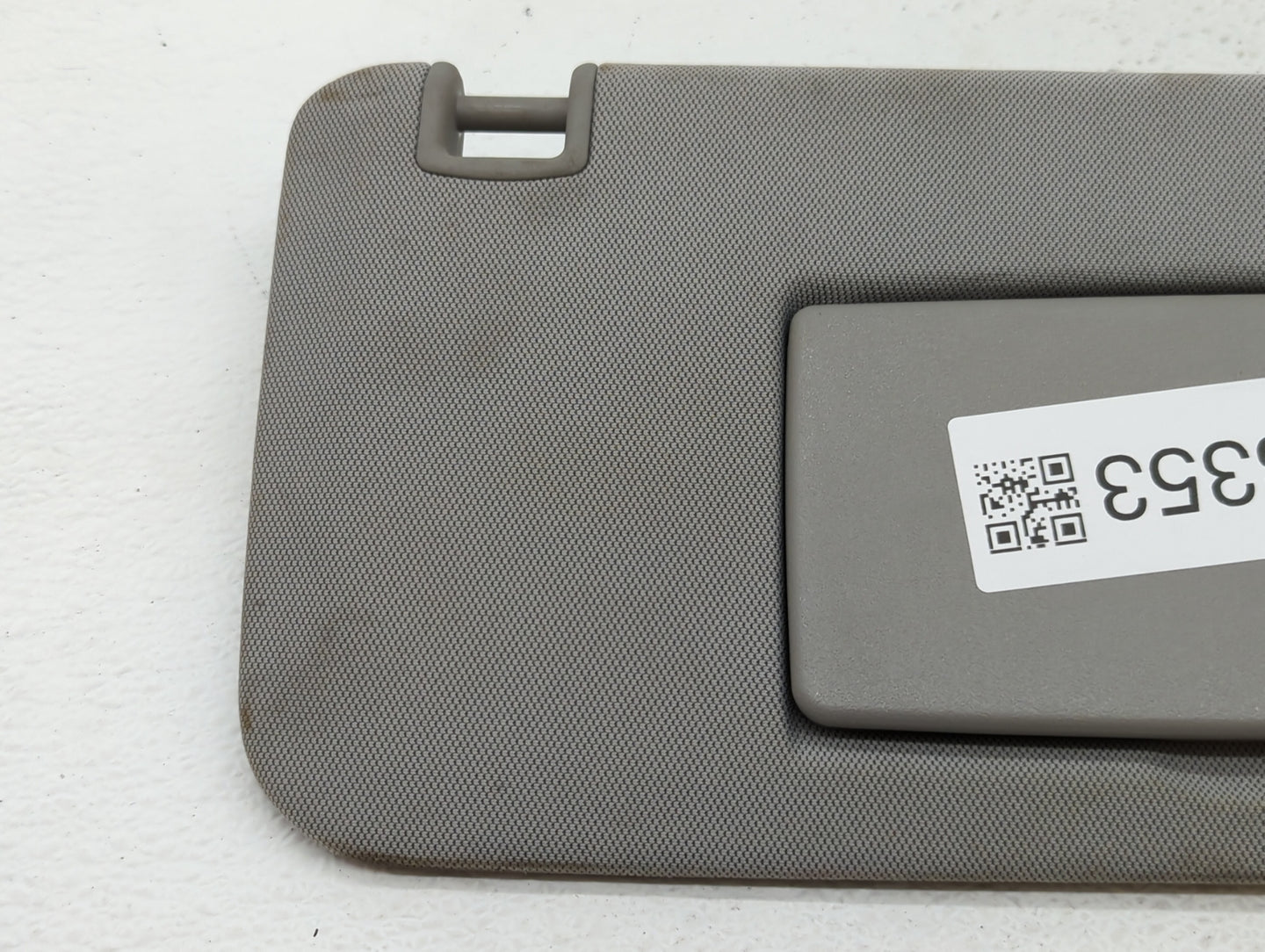 2017-2021 Chevrolet Trax Sun Visor Shade Replacement Passenger Right Mirror Fits Fits 2017 2018 2019 2020 2021 OEM Used Auto