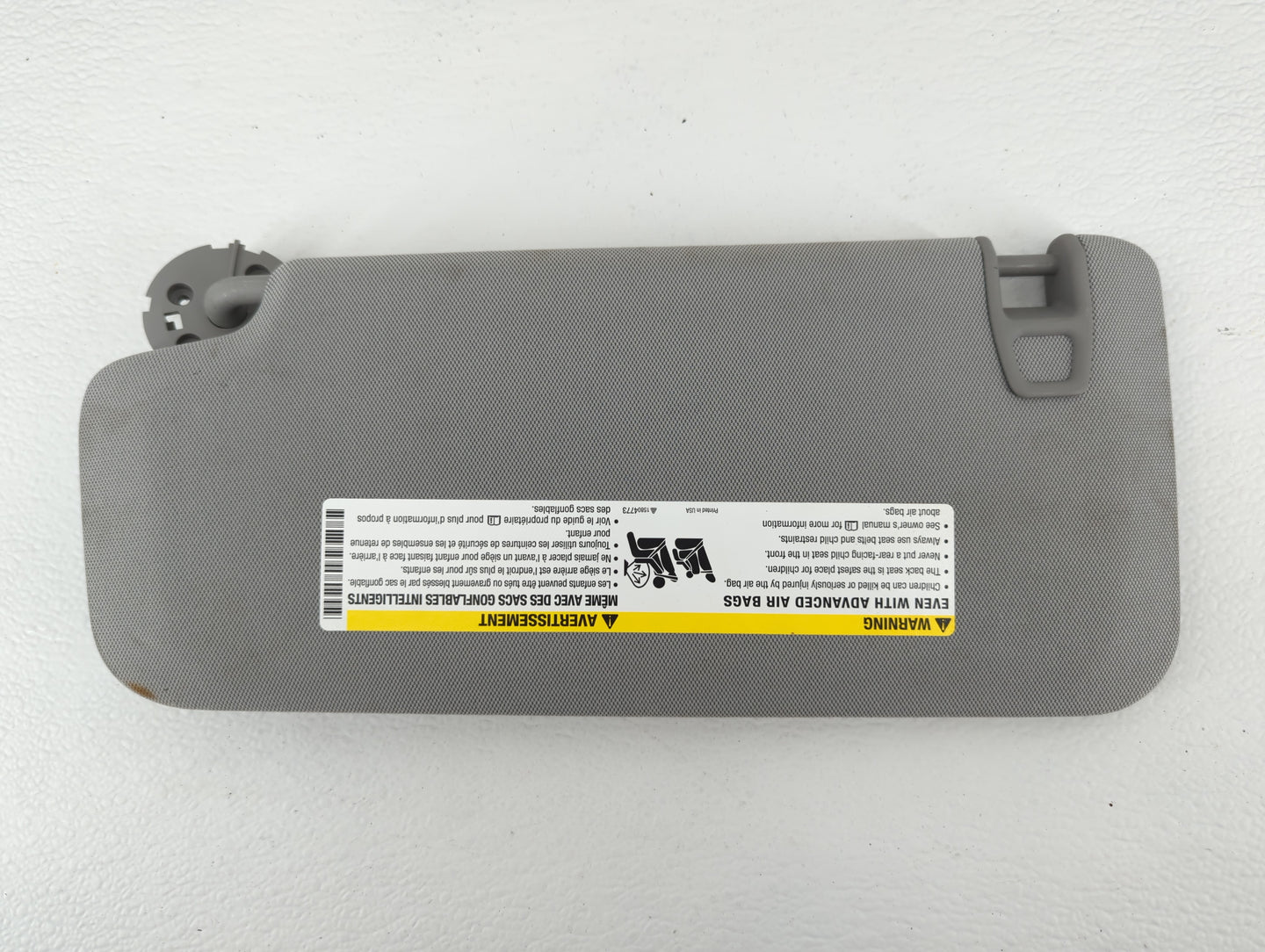 2017-2021 Chevrolet Trax Sun Visor Shade Replacement Passenger Right Mirror Fits Fits 2017 2018 2019 2020 2021 OEM Used Auto