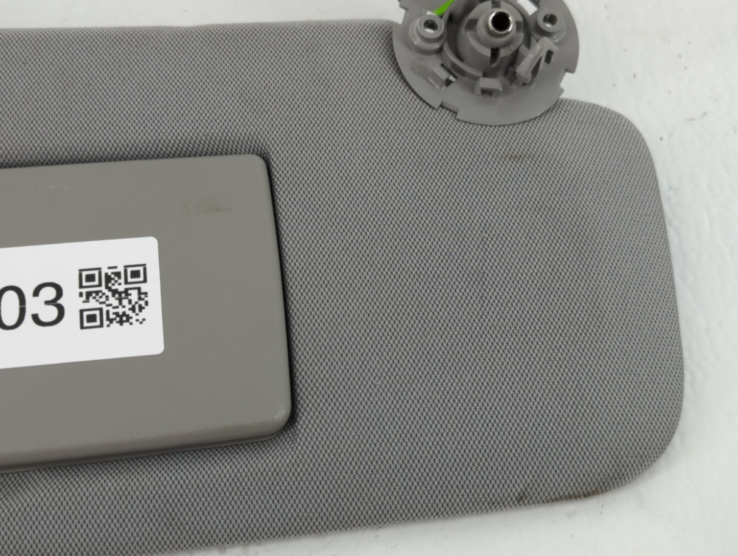 2017-2021 Chevrolet Trax Sun Visor Shade Replacement Passenger Right Mirror Fits Fits 2017 2018 2019 2020 2021 OEM Used Auto