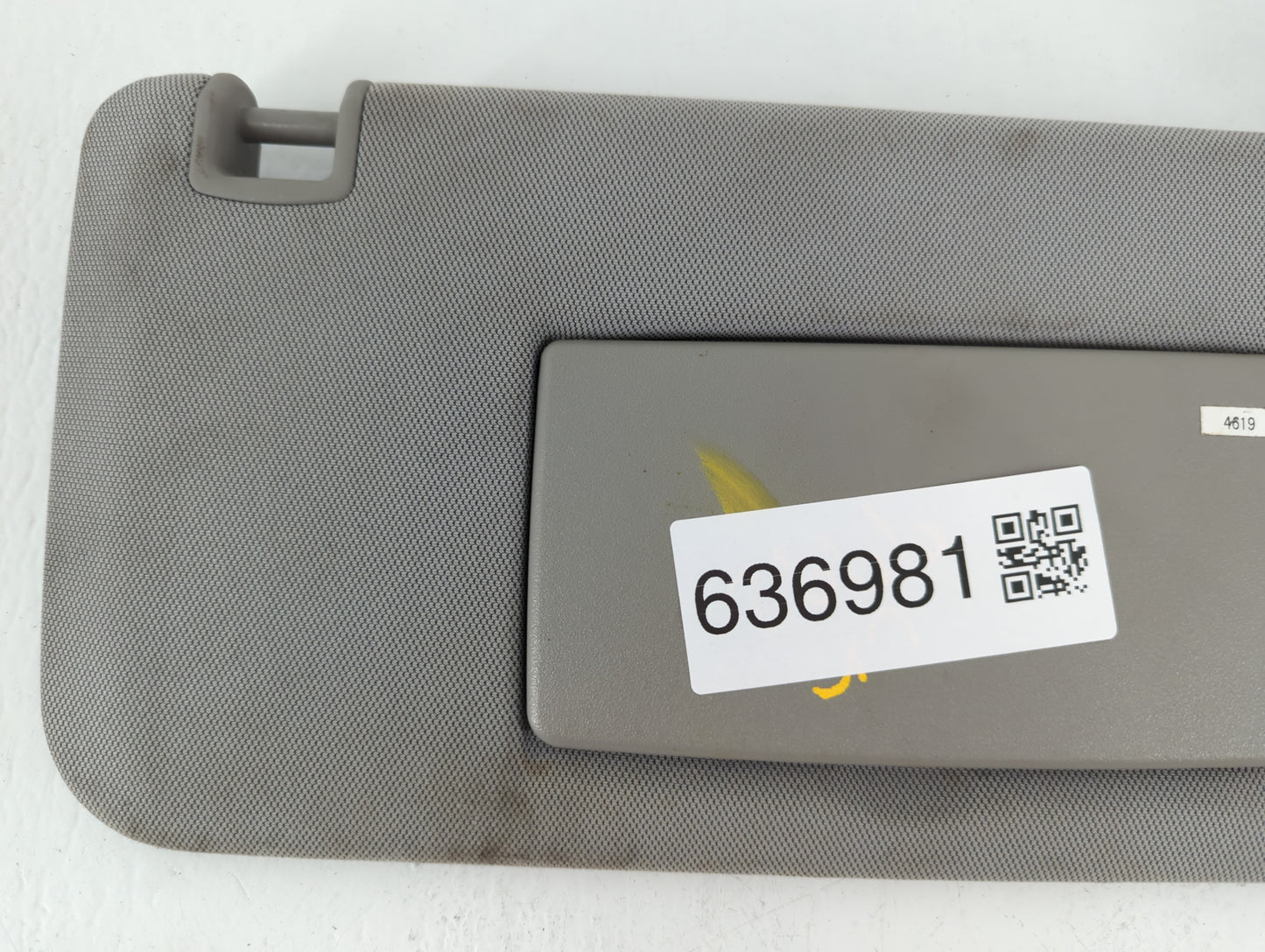 2017-2021 Chevrolet Trax Sun Visor Shade Replacement Passenger Right Mirror Fits Fits 2017 2018 2019 2020 2021 OEM Used Auto