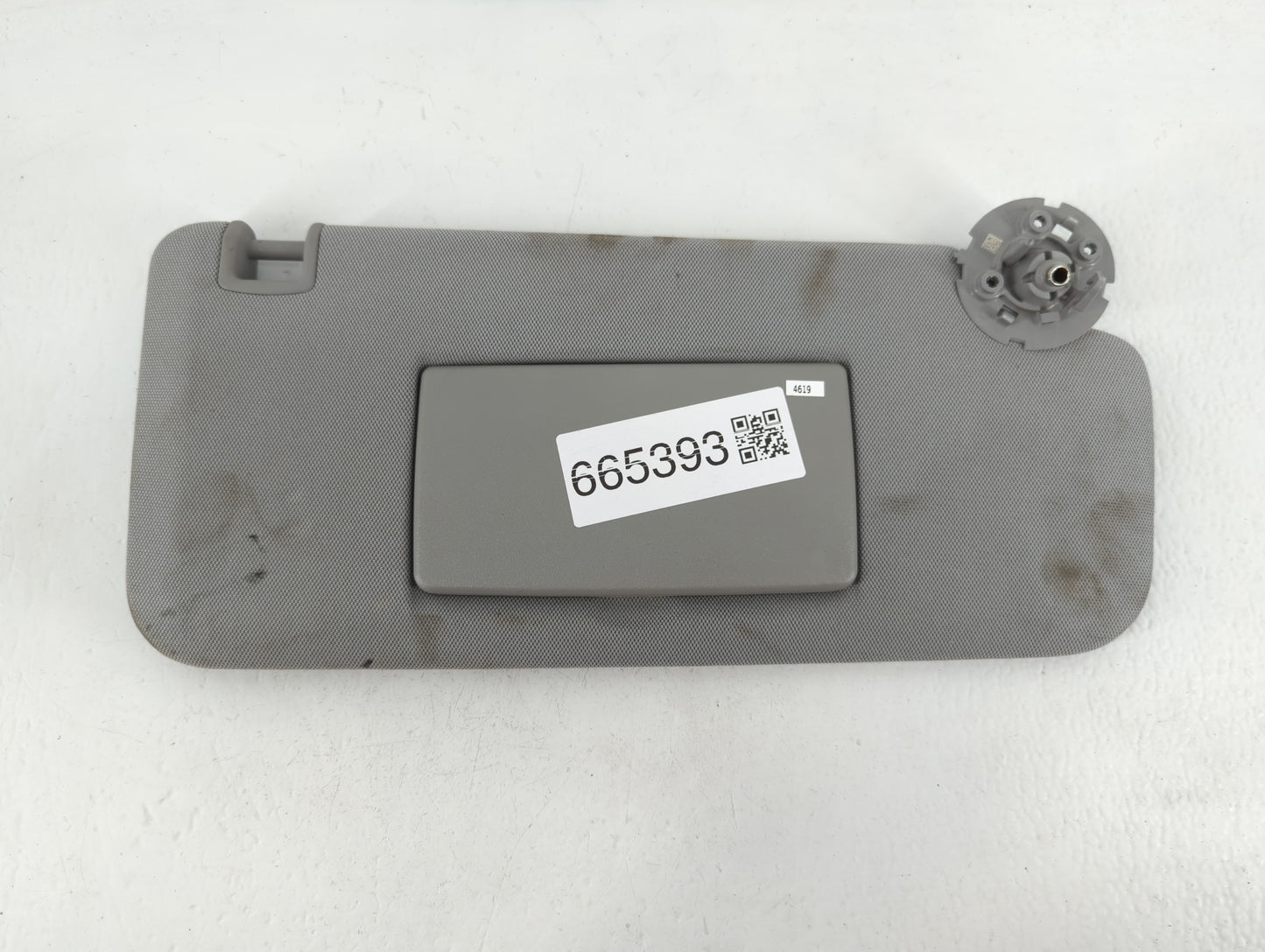 2017-2021 Chevrolet Trax Sun Visor Shade Replacement Passenger Right Mirror Fits Fits 2017 2018 2019 2020 2021 OEM Used Auto