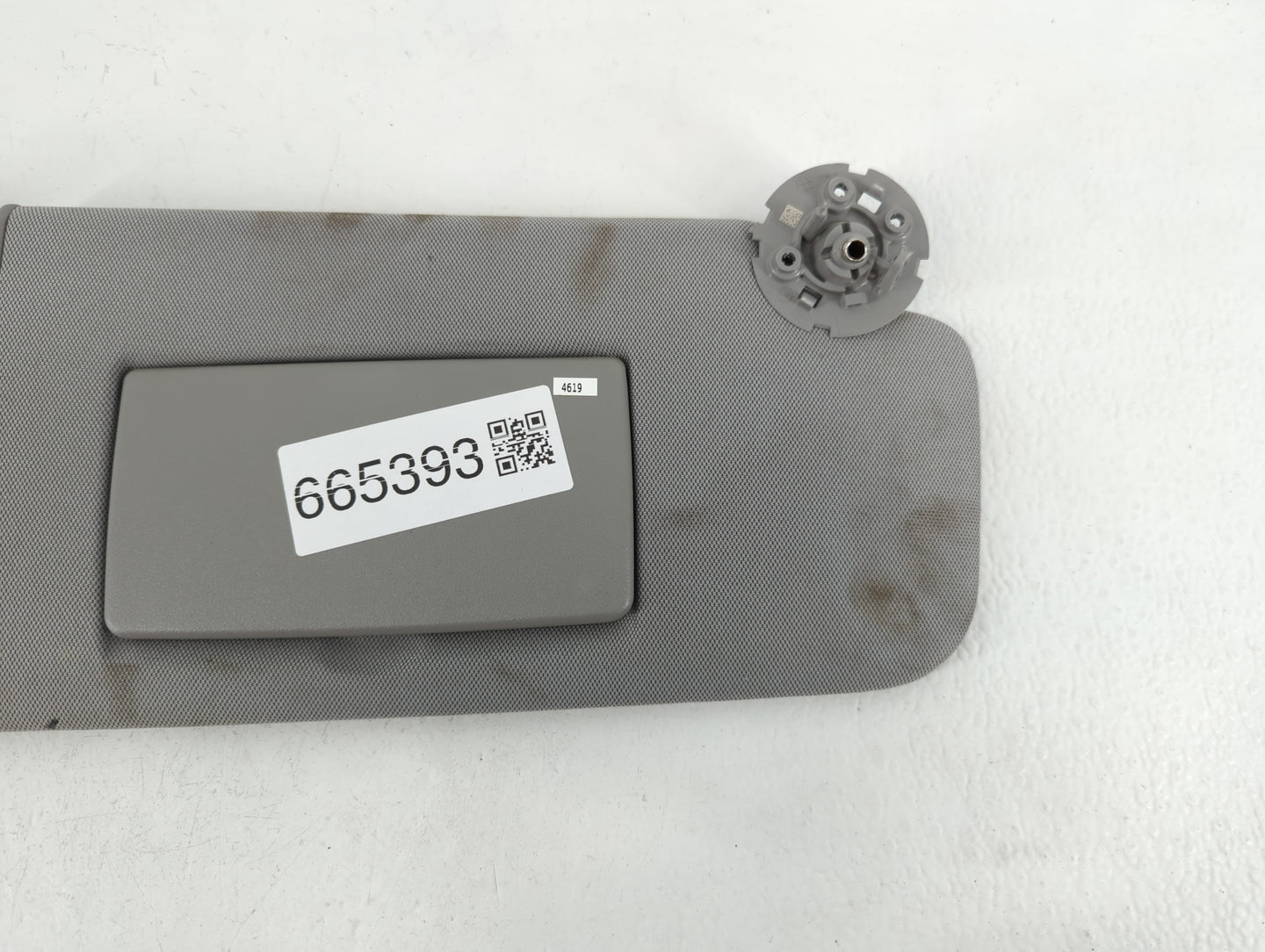 2017-2021 Chevrolet Trax Sun Visor Shade Replacement Passenger Right Mirror Fits Fits 2017 2018 2019 2020 2021 OEM Used Auto