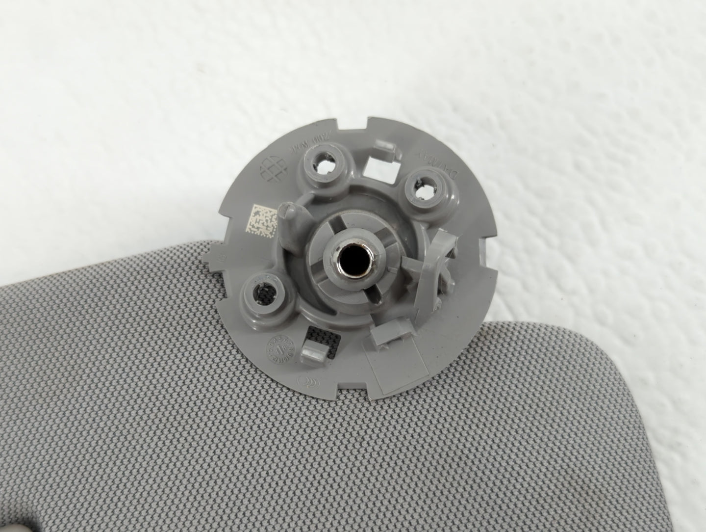 2017-2021 Chevrolet Trax Sun Visor Shade Replacement Passenger Right Mirror Fits Fits 2017 2018 2019 2020 2021 OEM Used Auto