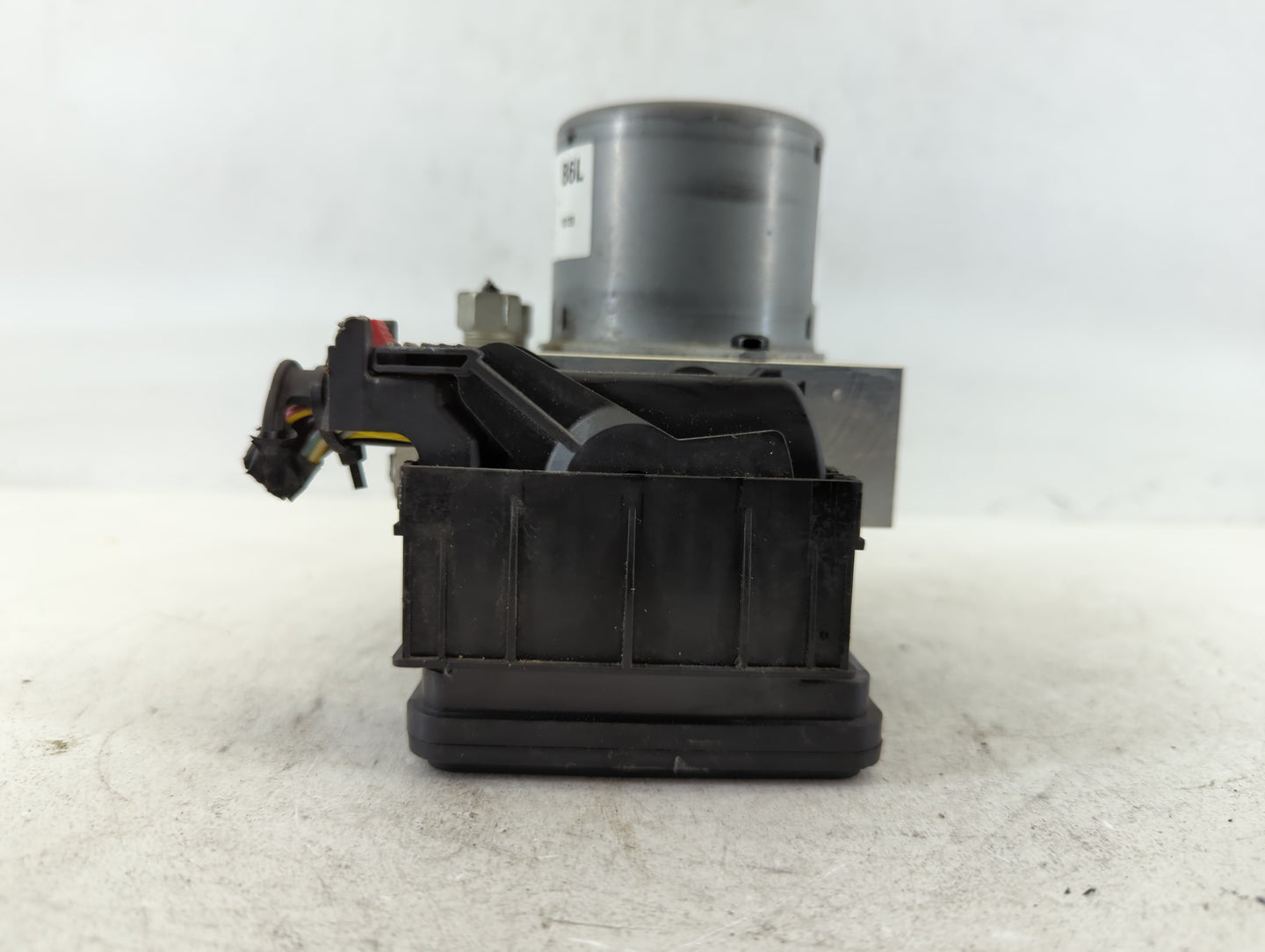 2017-2021 Chevrolet Trax ABS Pump Control Module Replacement P/N:42643519 Fits Fits 2017 2018 2019 2020 2021 OEM Used Auto P
