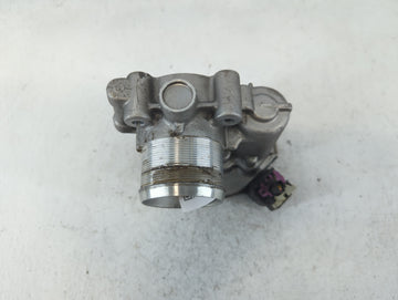 2013-2021 Chevrolet Trax Throttle Body P/N:55565489 Fits Fits 2011 2012 2013 2014 2015 2016 2017 2018 2019 2020 2021 OEM Used Auto Parts