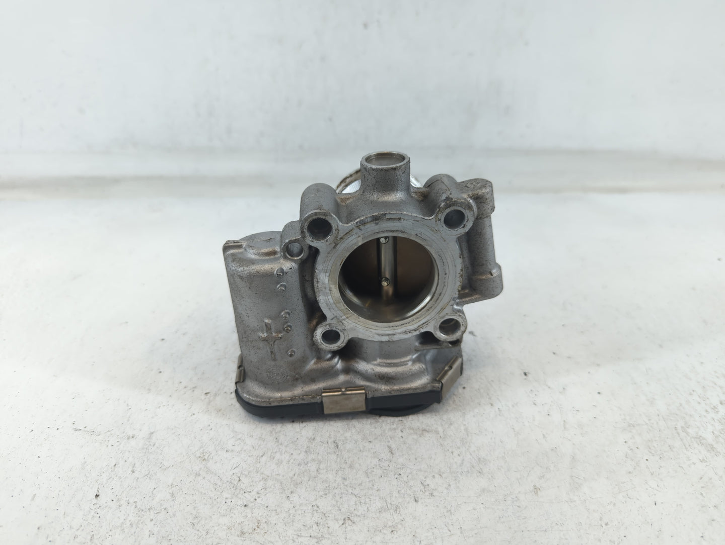2013-2021 Chevrolet Trax Throttle Body P/N:55565489 Fits Fits 2011 2012 2013 2014 2015 2016 2017 2018 2019 2020 2021 OEM Use